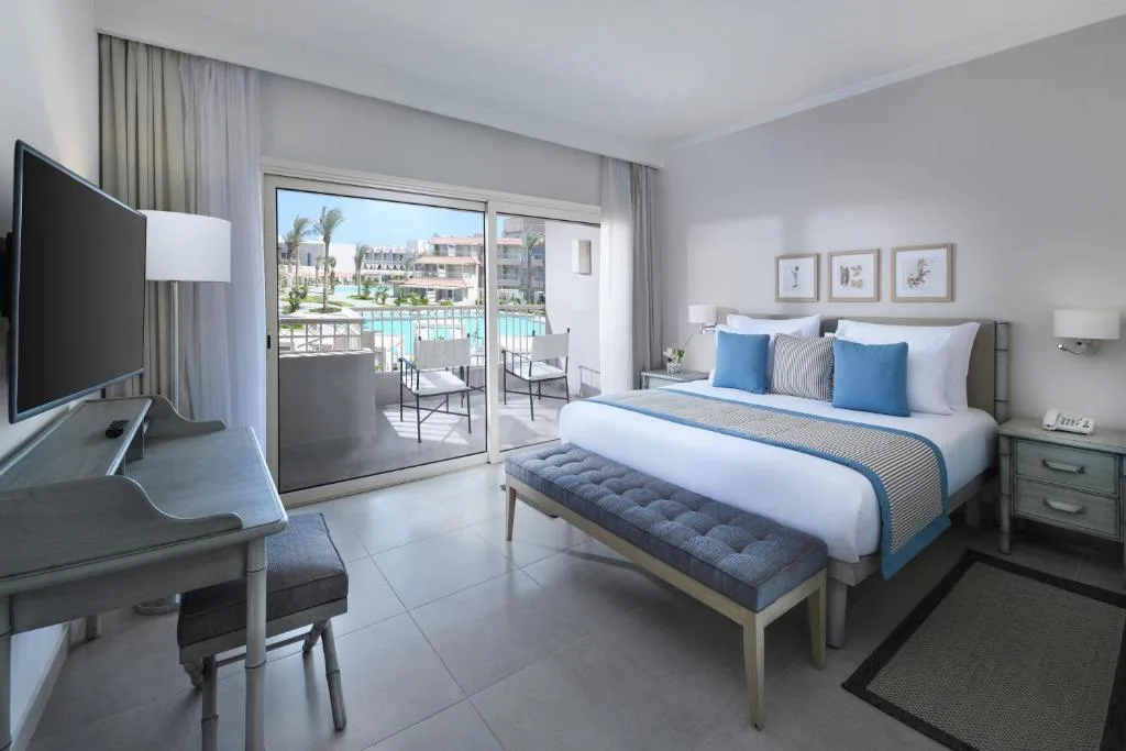 JAZ Elite Casa Del Mar Beach: another view
