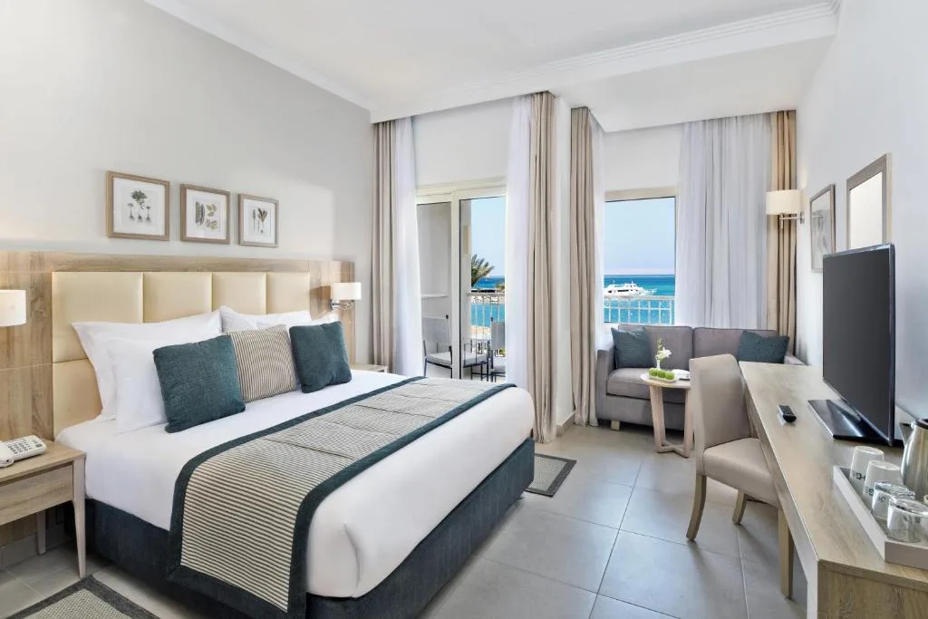 JAZ Elite Casa Del Mar Beach: another view