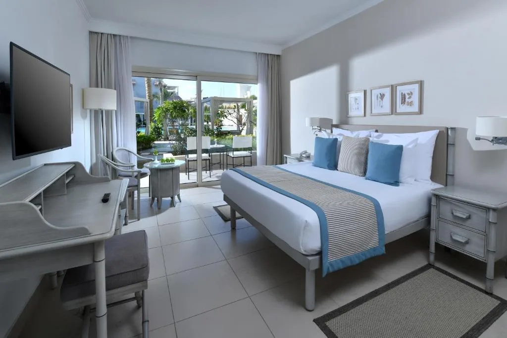 JAZ Elite Casa Del Mar Beach: another view