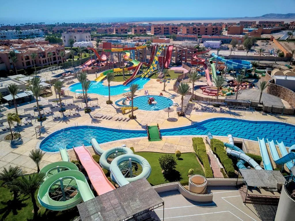JAZ Elite Maraya: another view