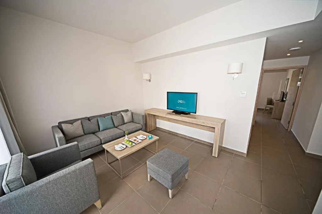 JAZ Fanara Residence: another view
