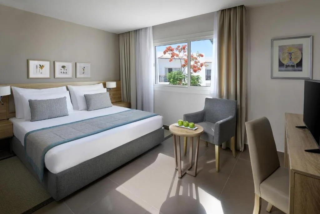 JAZ Fanara Residence: another view