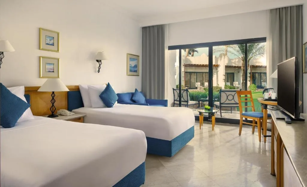 JAZ Fayrouz: another view