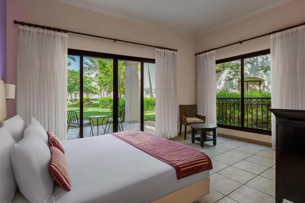 JAZ Neo Saraya Palms: another view