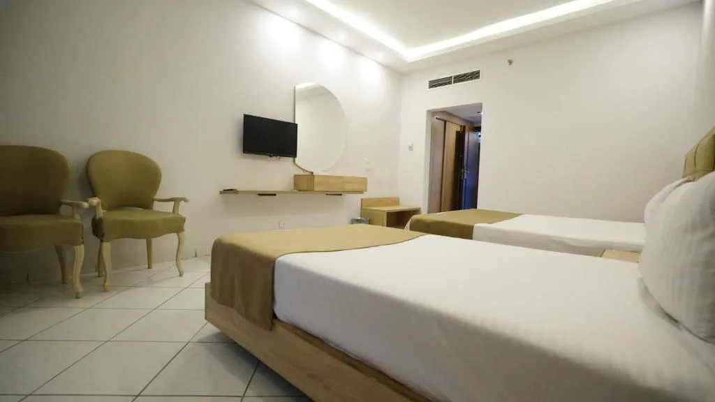 King Tut Aqua Park Beach Resort: another view