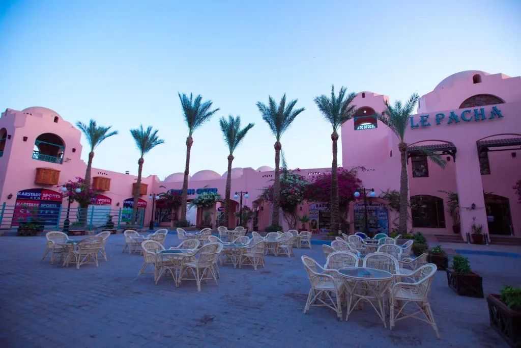 Le Pacha Resort: another view