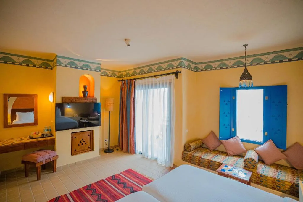 Marina Lodge at Port Ghalib: another view