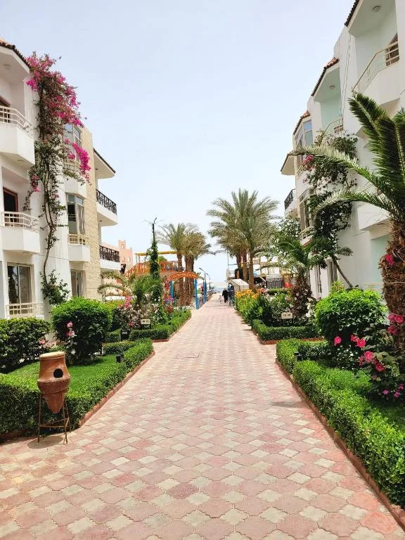 MinaMark Beach Resort: another view