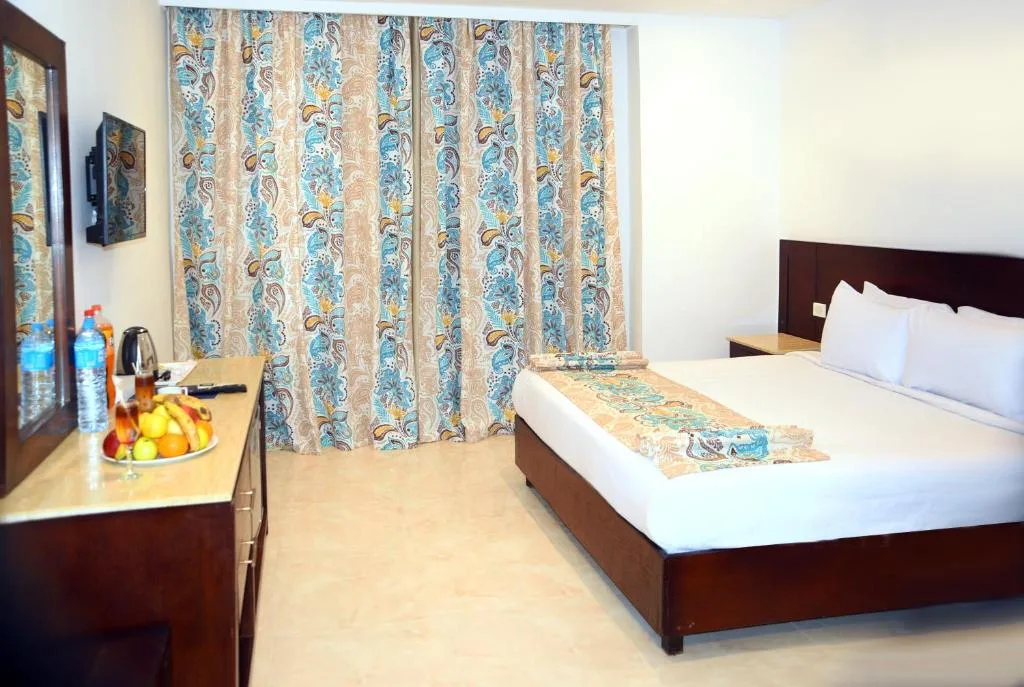 Mirage Bay Resort & Aqua Park: another view