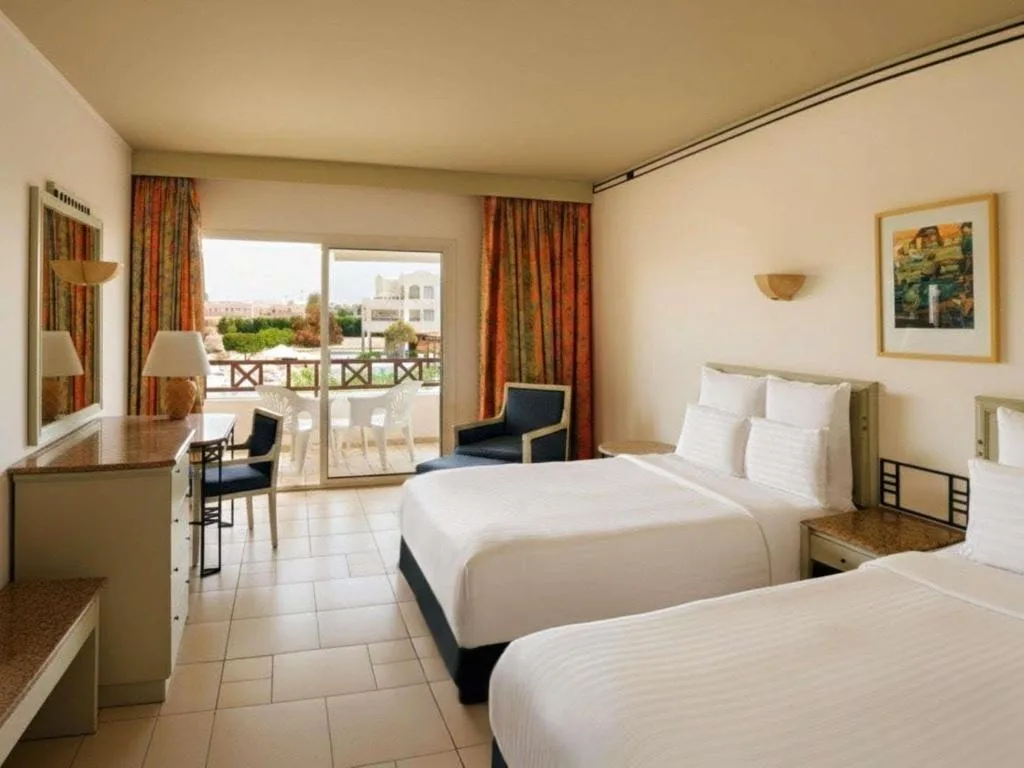 Naama Bay Promenade Beach Resort: another view
