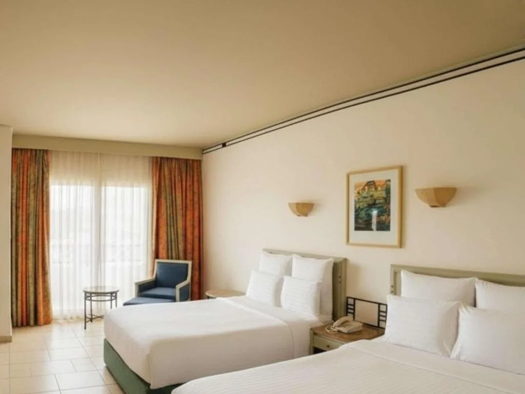 Naama Bay Promenade Beach Resort: another view