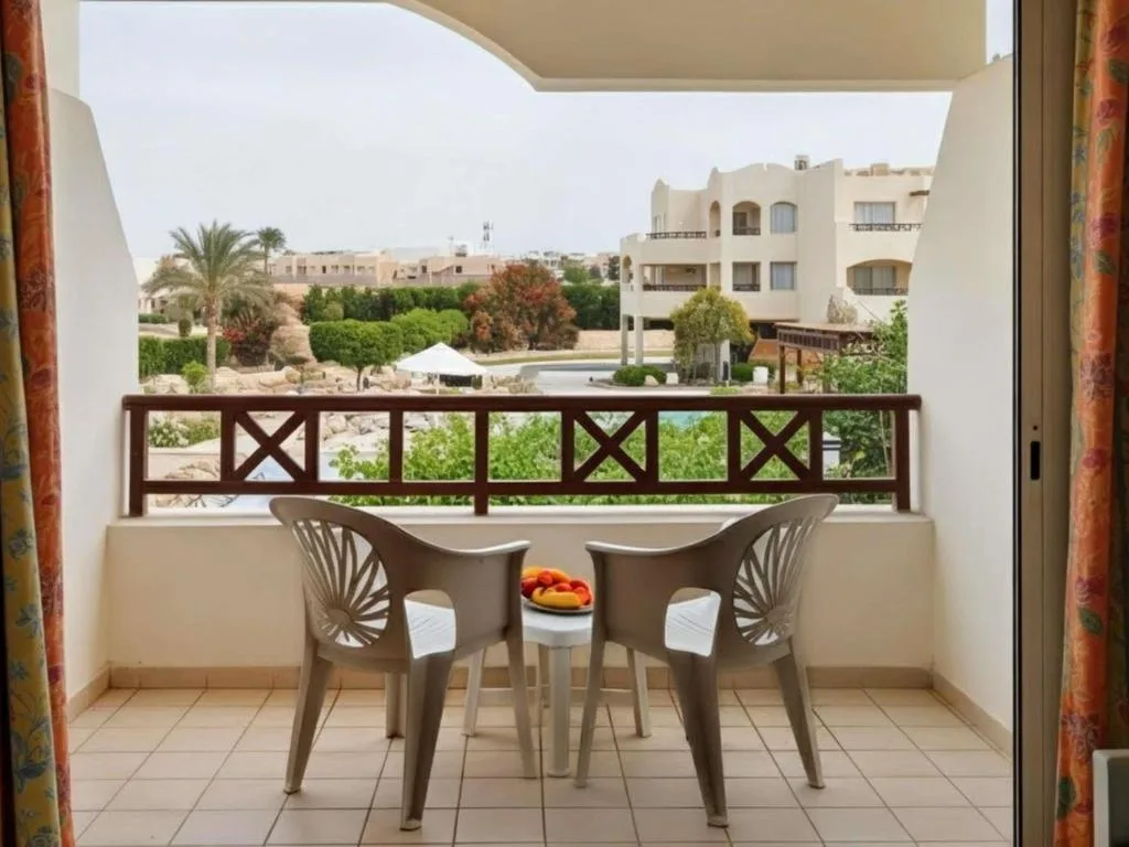 Naama Bay Promenade Beach Resort: another view