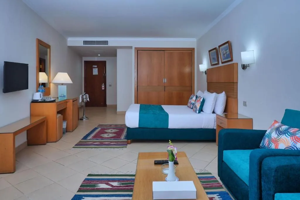 New Eagles Downtown Zahabia Resort & Aqua Park: another view