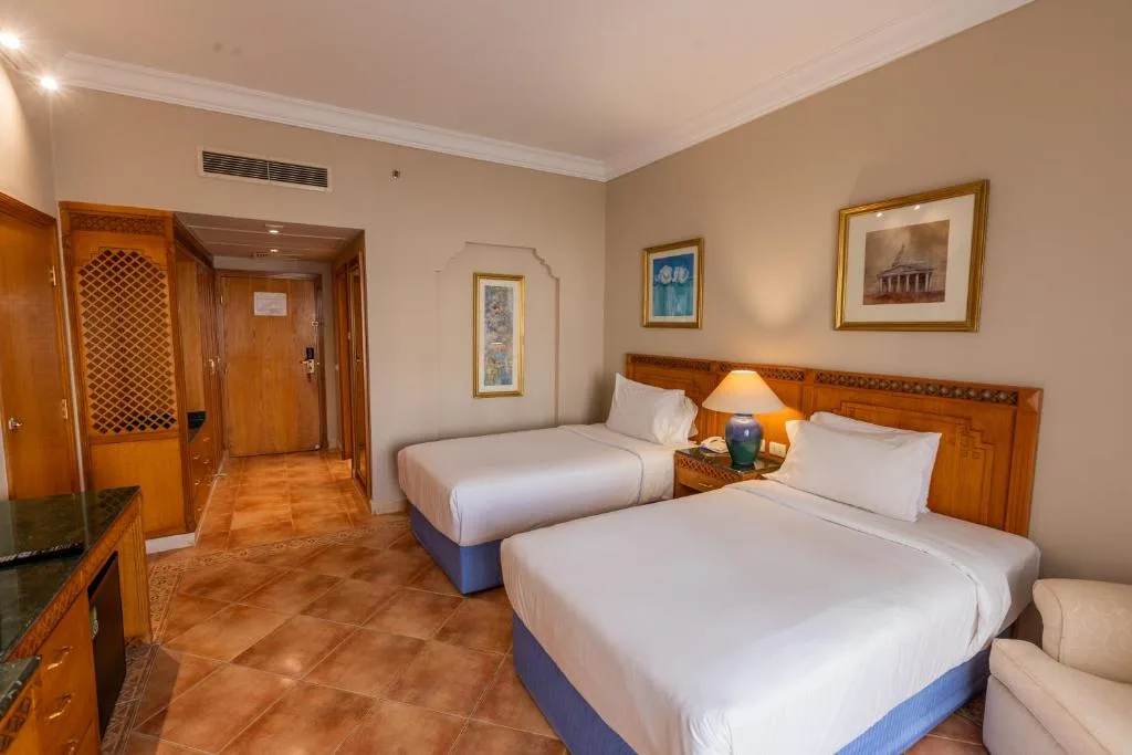 Old Palace Resort Sahl Hasheesh: another view