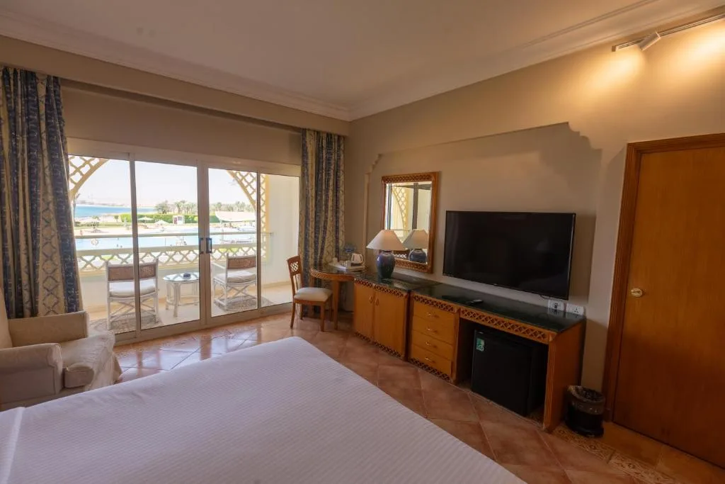 Old Palace Resort Sahl Hasheesh: another view