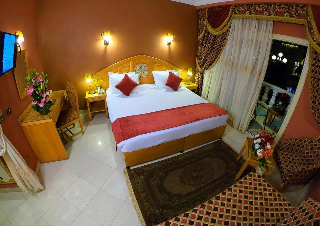 Oriental Rivoli Hotel & Spa: another view