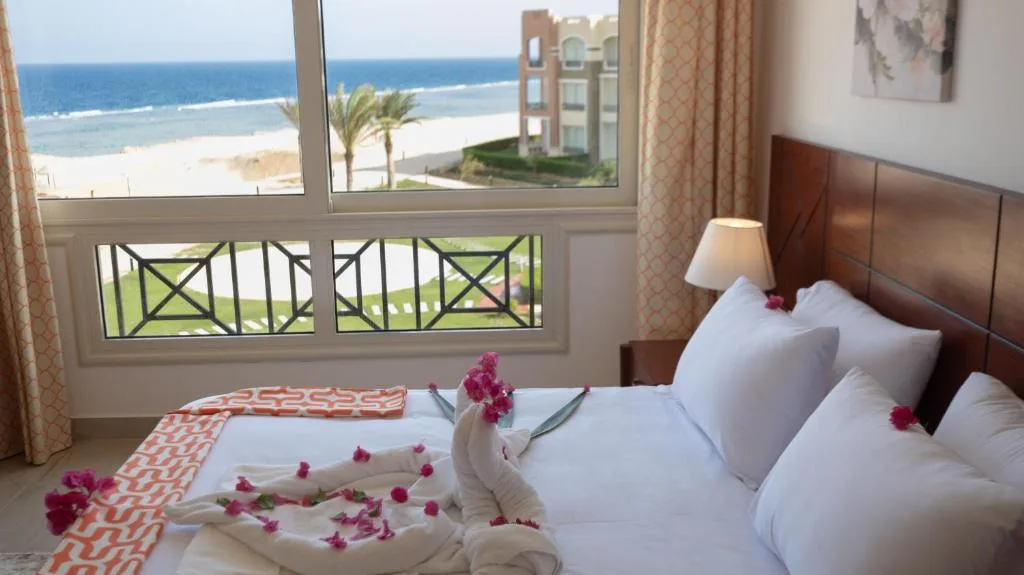 Oyster Bay Beach Suites: another view