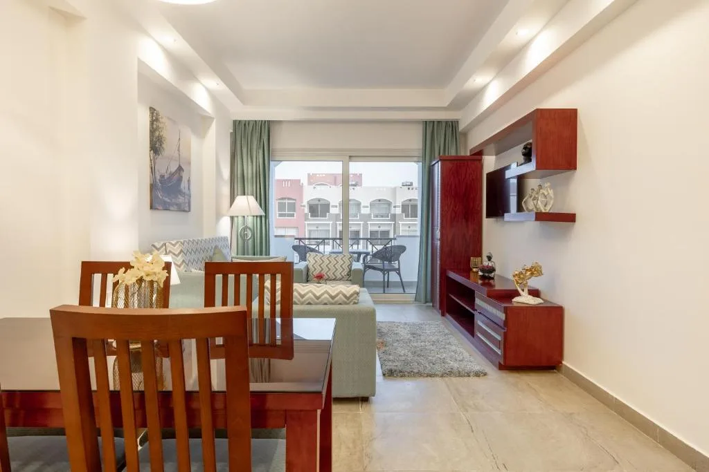 Oyster Bay Beach Suites: another view
