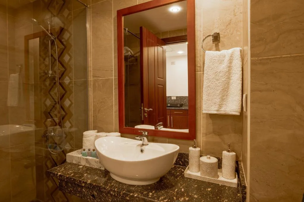 Oyster Bay Beach Suites: another view