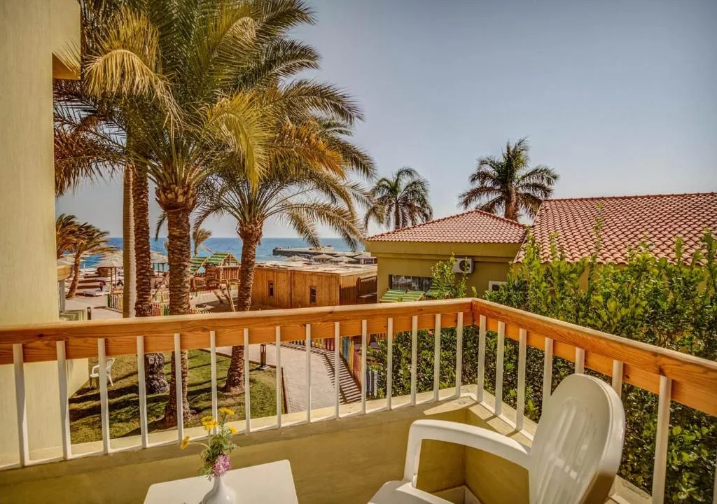 Palm Beach Resort: another view