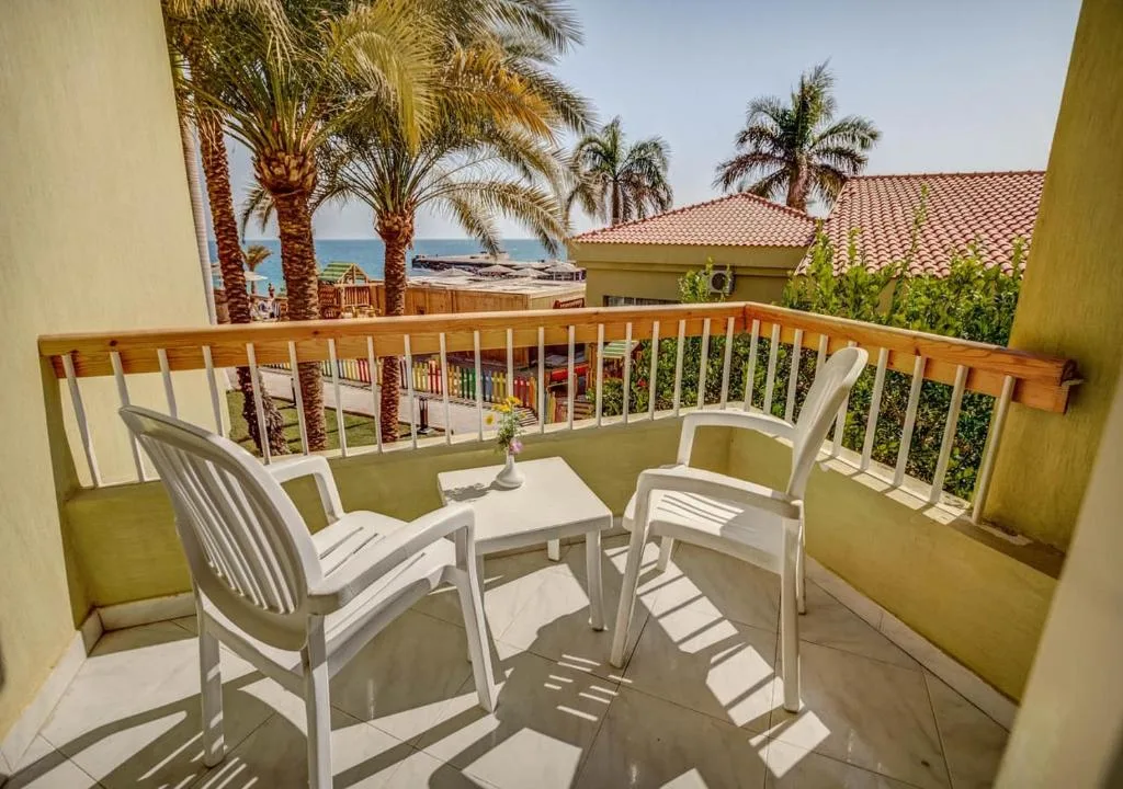 Palm Beach Resort: another view