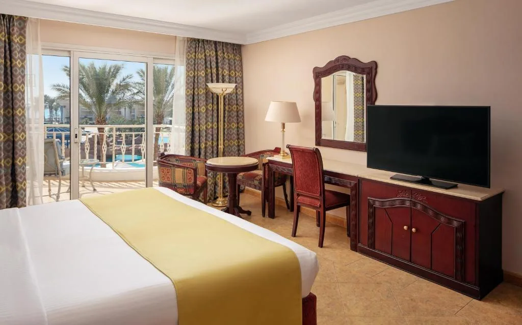 Palm Royale Resort Soma Bay: another view