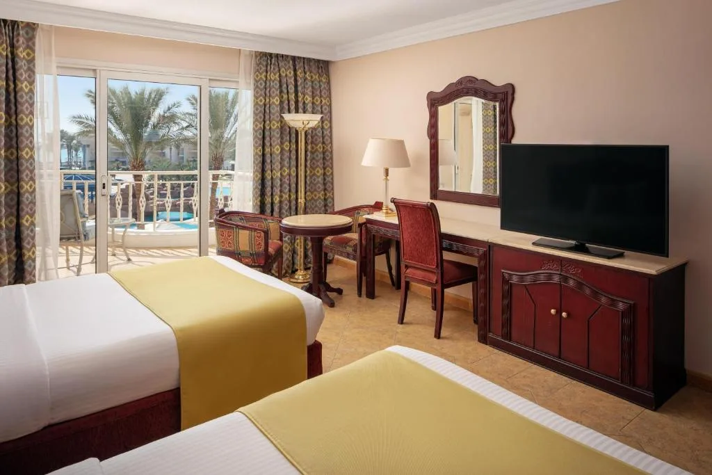 Palm Royale Resort Soma Bay: another view