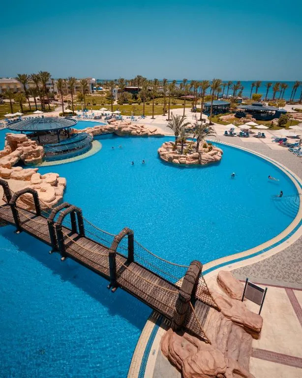 Palm Royale Resort Soma Bay: another view