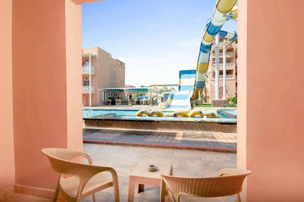 Pickalbatros Aqua Park Resort: another view