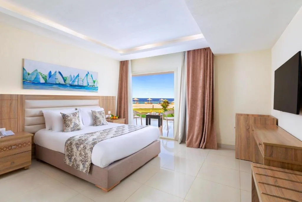 Pickalbatros Sea World Resort Marsa Alam: another view