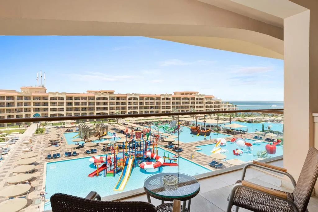 Pickalbatros White Beach Resort Hurghada: another view