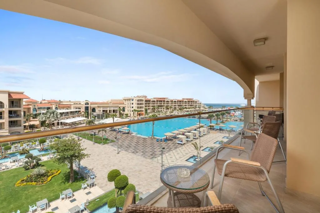 Pickalbatros White Beach Resort Hurghada: another view