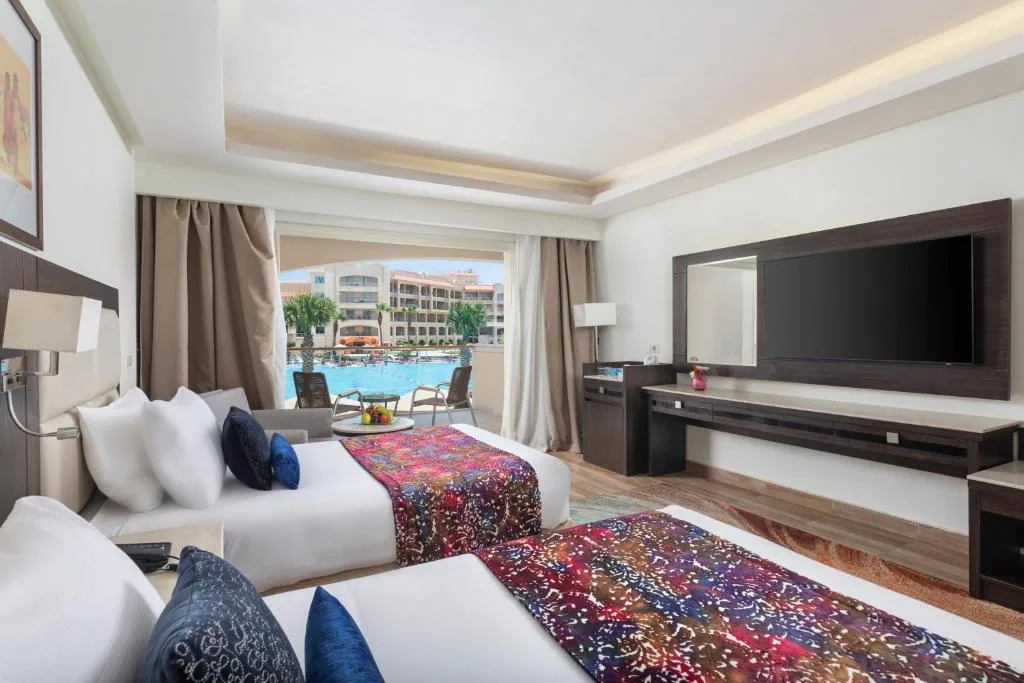 Pickalbatros White Beach Resort Hurghada: another view