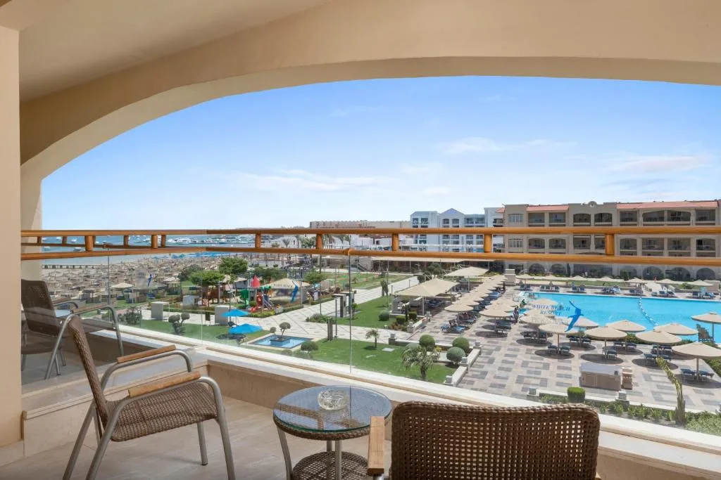 Pickalbatros White Beach Resort Hurghada: another view