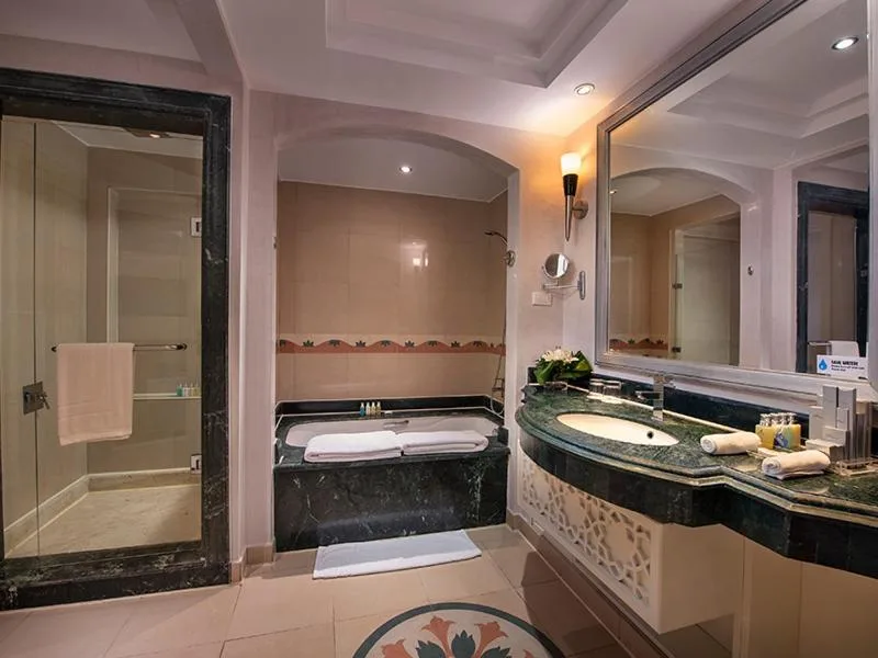 Premier Le Reve Hotel & Spa Sahl Hasheesh: another view