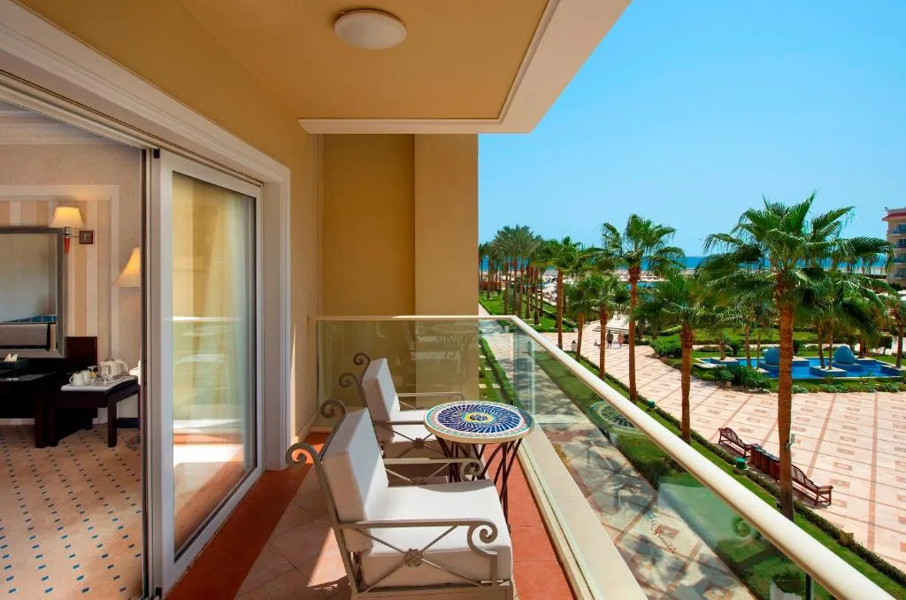 Premier Le Reve Hotel & Spa Sahl Hasheesh: another view