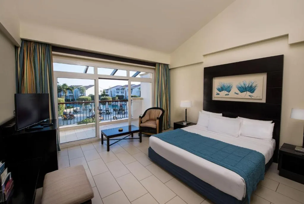 Reef Oasis Blue Bay Resort & Spa: another view