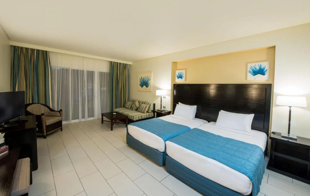 Reef Oasis Blue Bay Resort & Spa: another view
