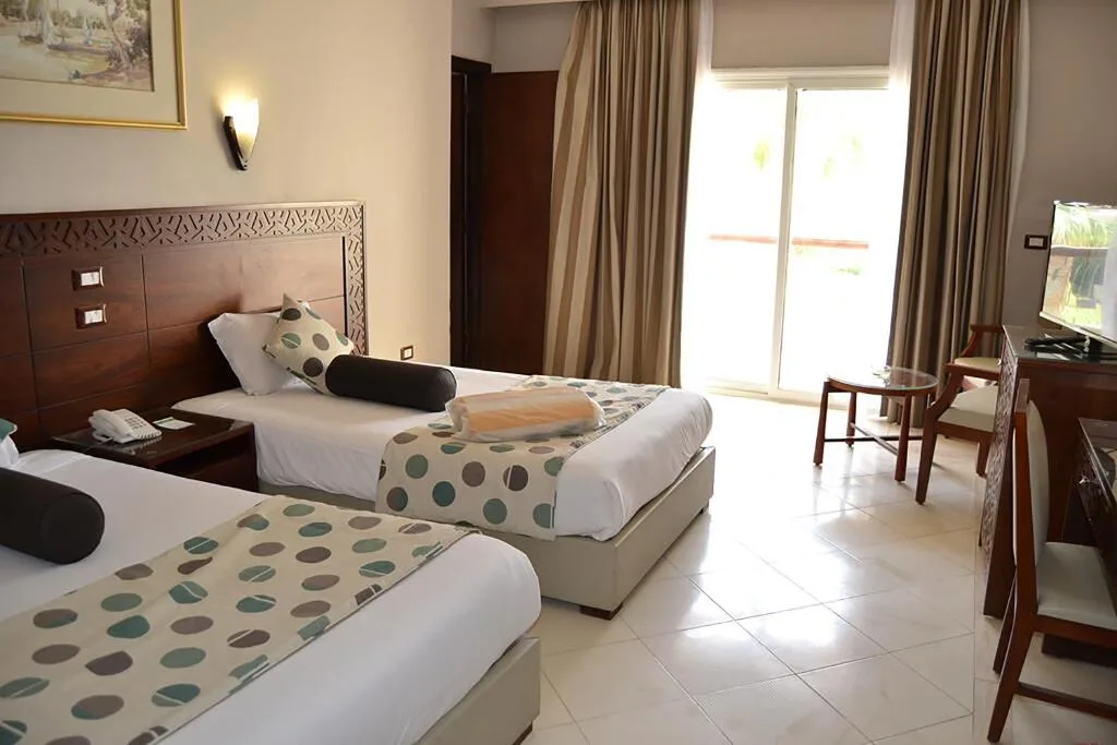 Regina Resort and Aqua Park Hurghada: another view