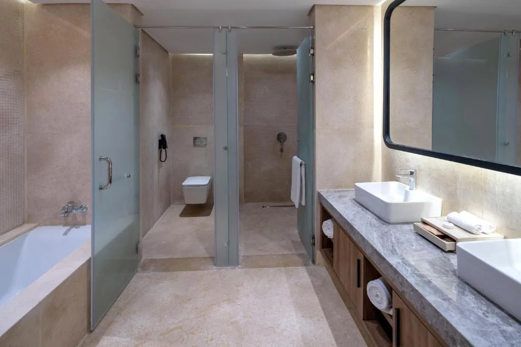 Rixos Premium Magawish Bay View: another view