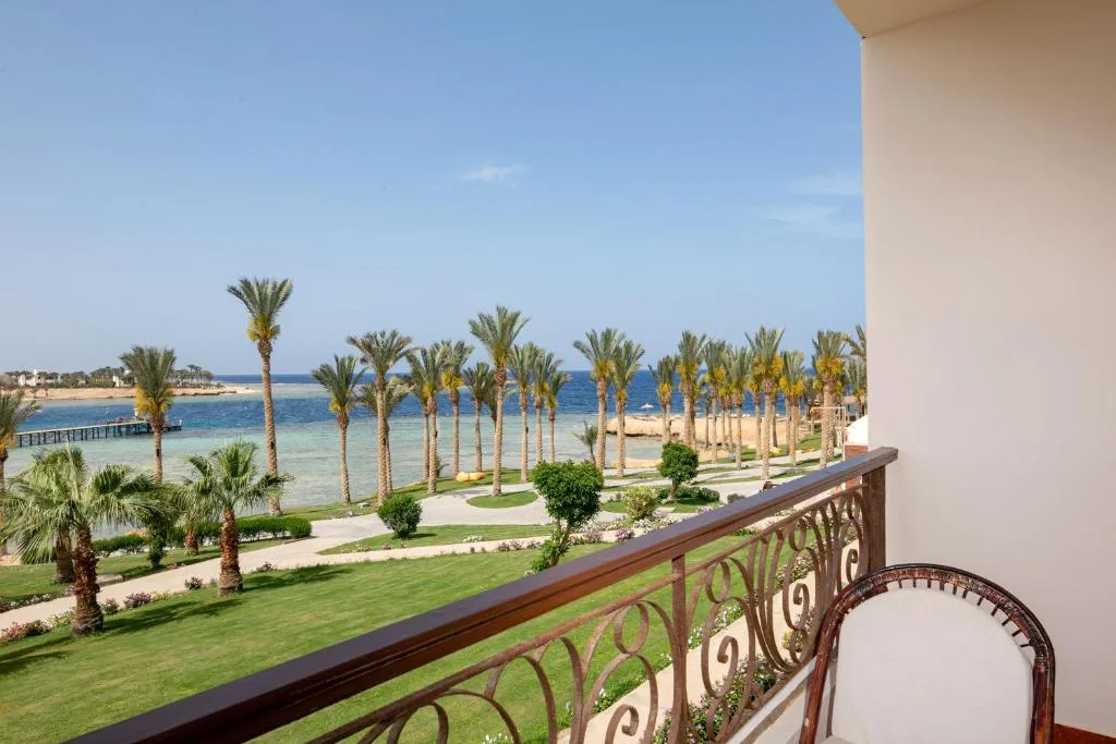 Royal Brayka Beach Resort: another view
