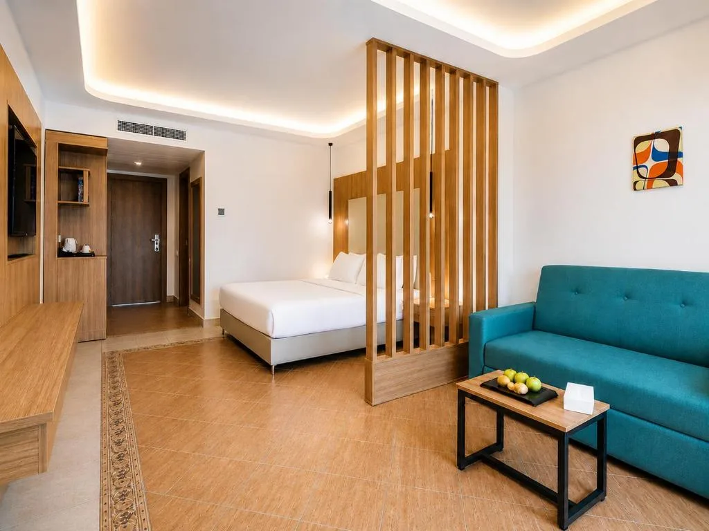 Royal Regency Club: another view