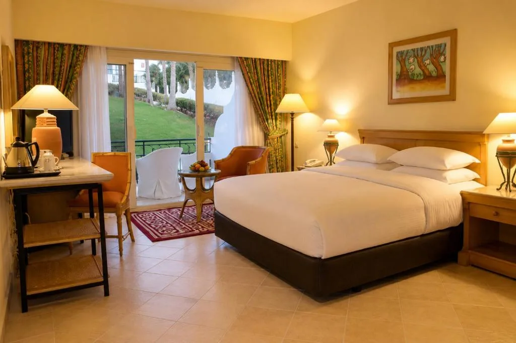 Safir Sharm Waterfalls Resort: another view