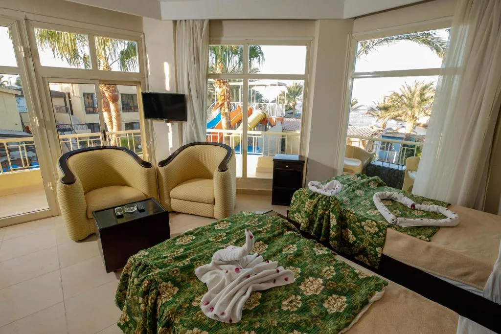 Sand Beach Resort: another view