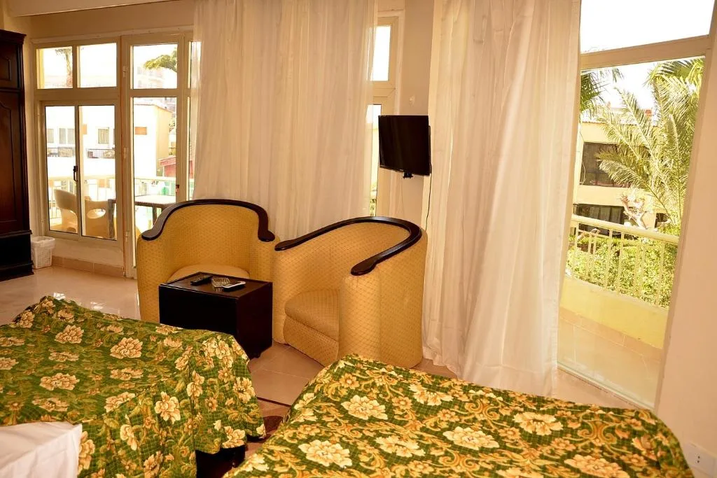 Sand Beach Resort: another view