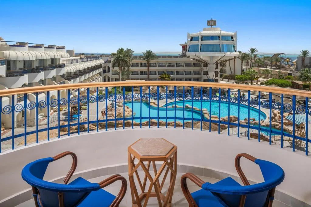 Seagull Beach Resort: another view