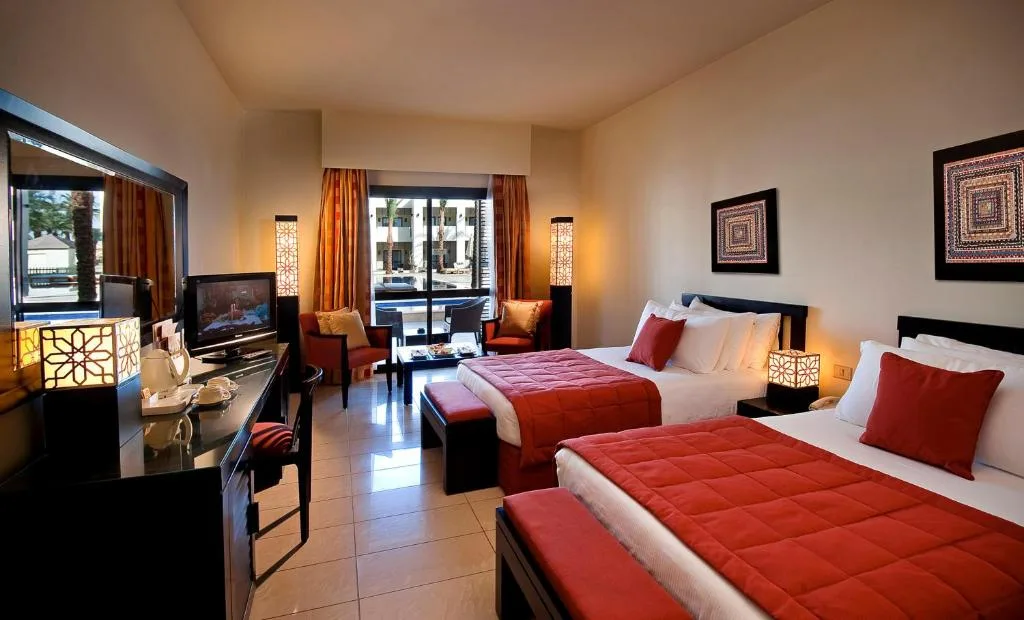 Sentido Reef Oasis Aqua Park Resort: another view