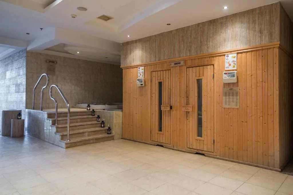 Shams Lodge: another view