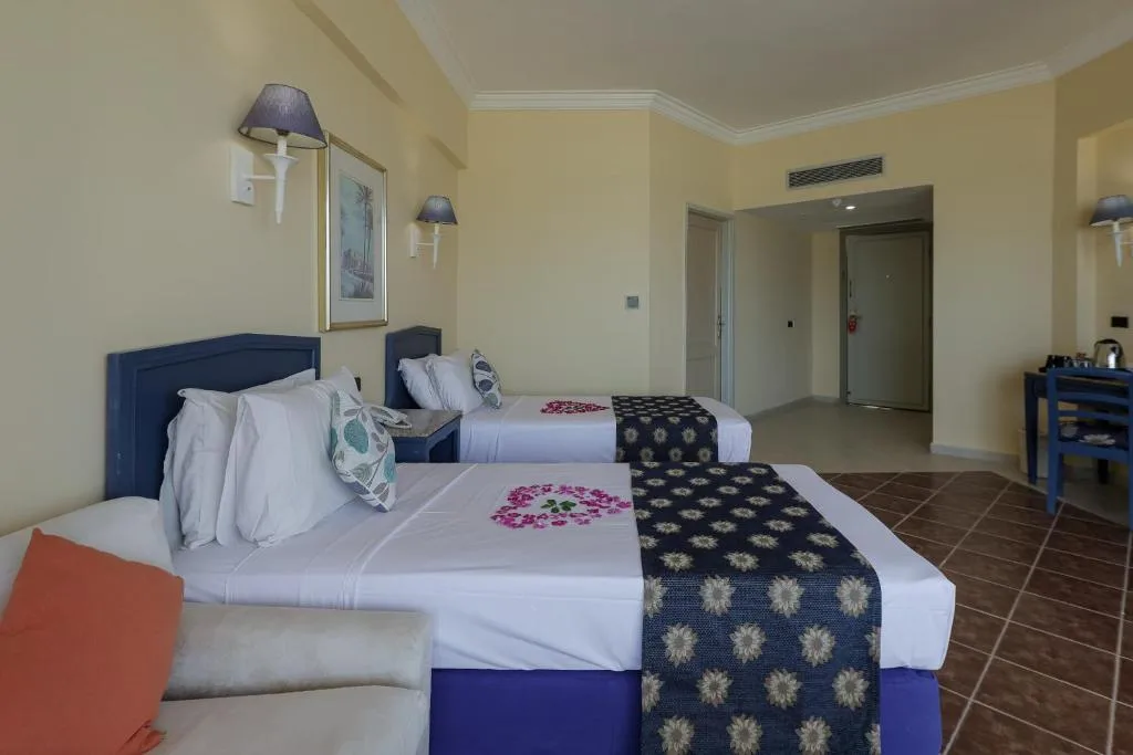 Shoni Bay Resort: another view