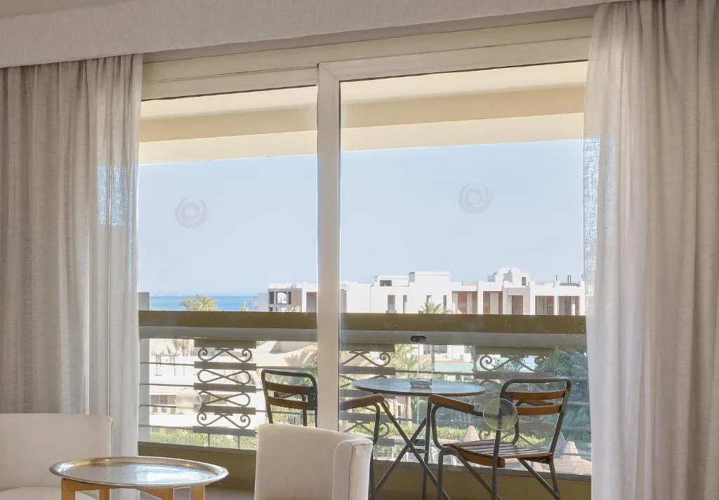 Sindbad Club: another view